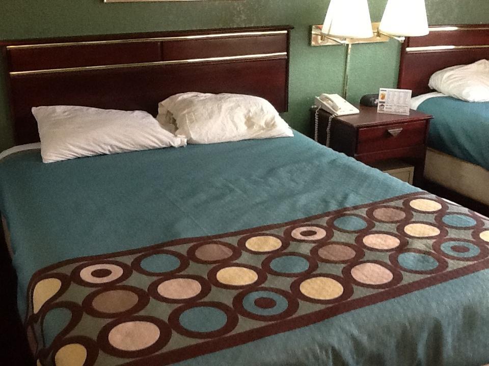 Super 8 By Wyndham Kennett Motel Kültér fotó